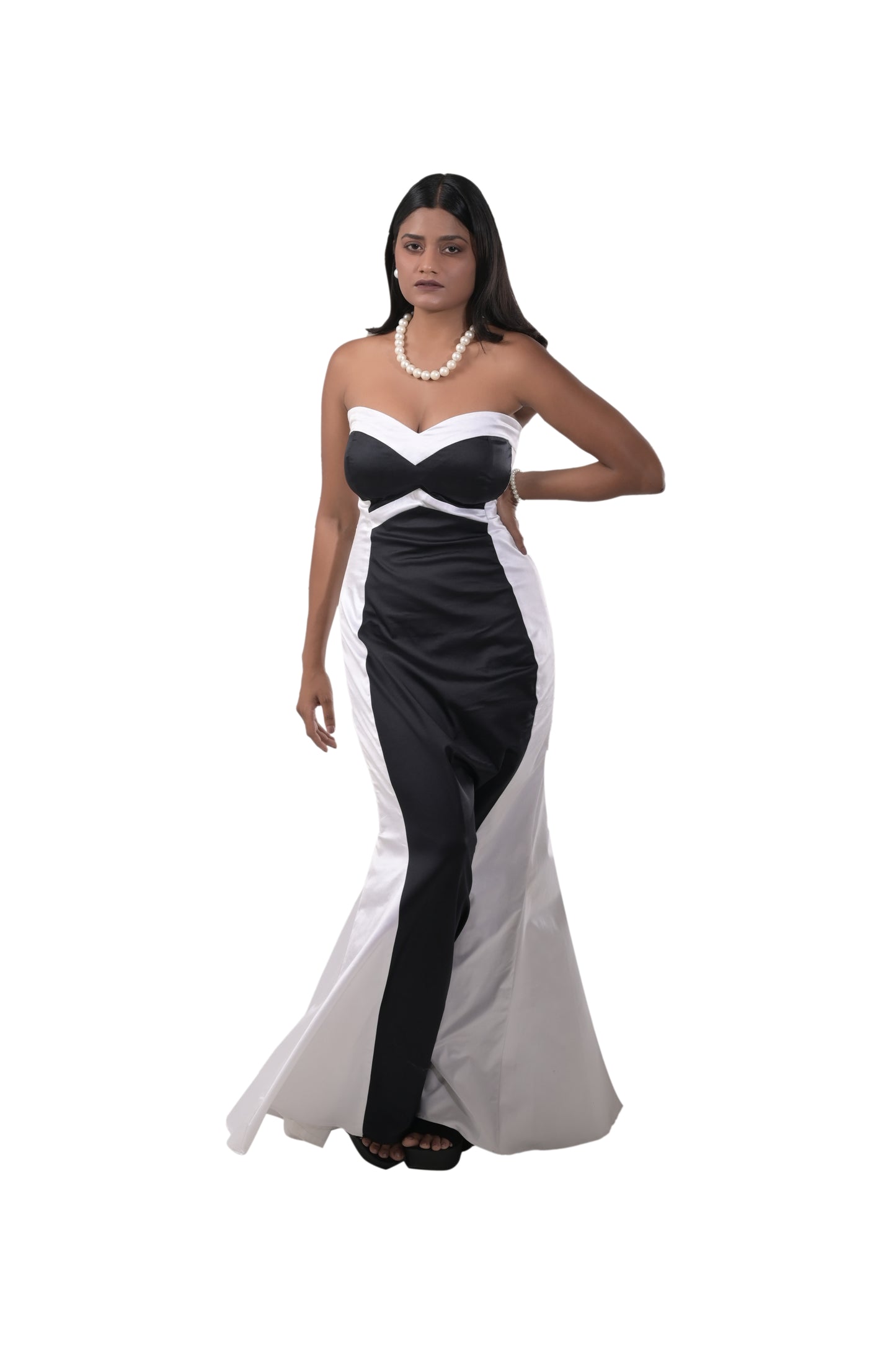 STRAPLESS DRESS
