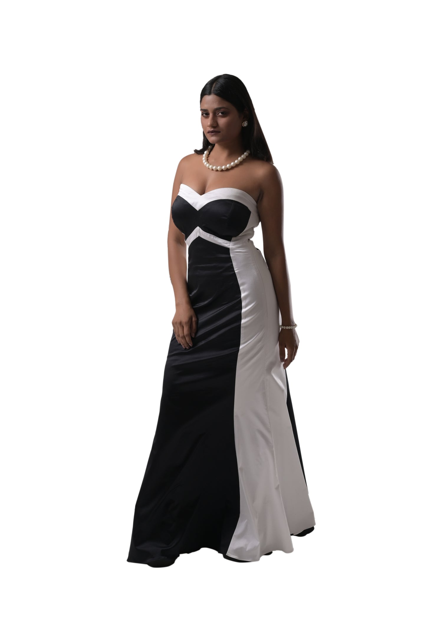 STRAPLESS DRESS